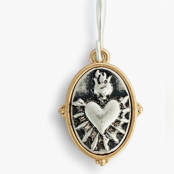 DEMDACO Wrapped in Prayer Womens One Size Metal Fashion Dangle Drop Earrings - Picture 2 of 7